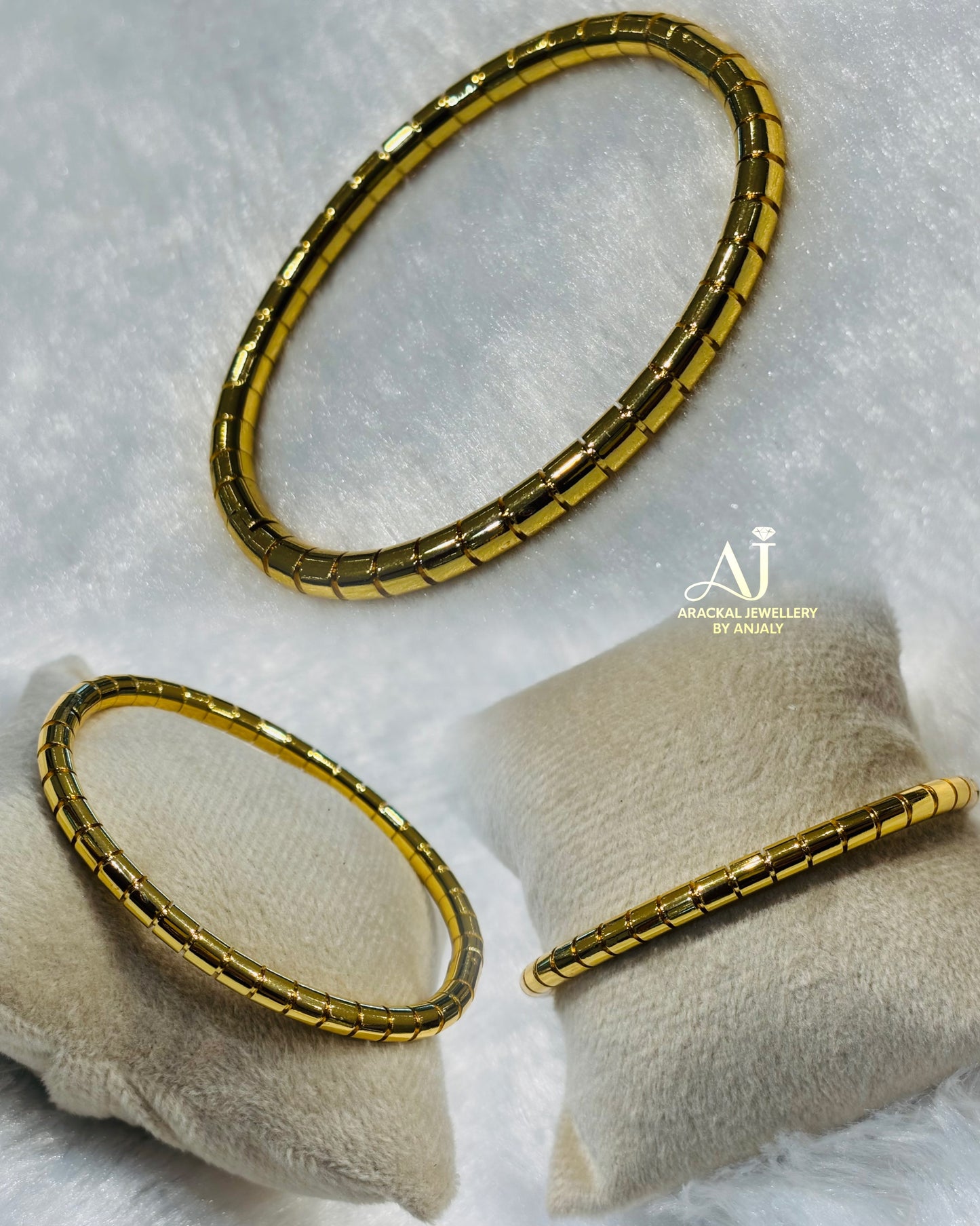 Premium daily wear anti tarnish openable bracelet product code B73