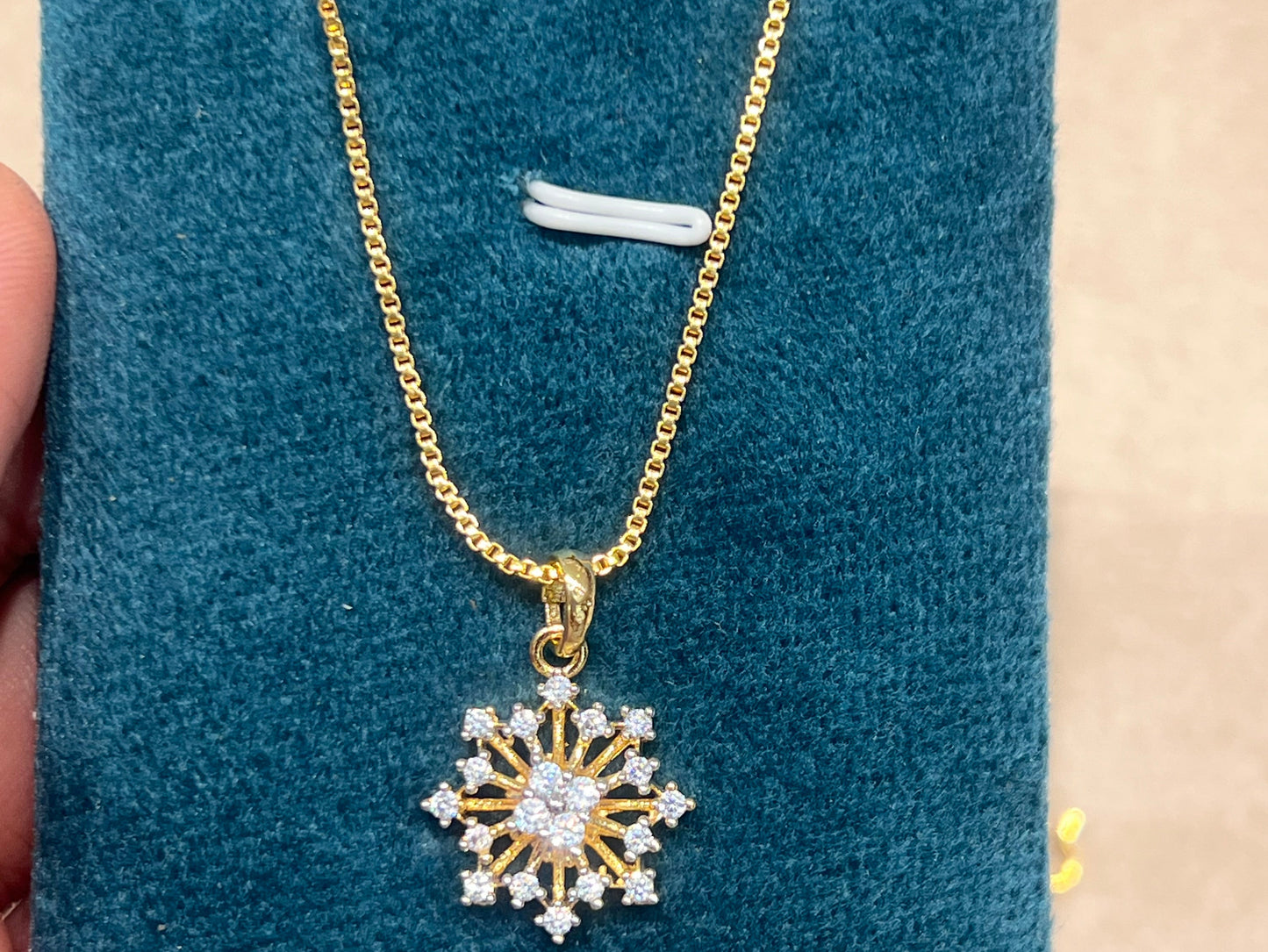 Premium diamond finish pendant set product code D346