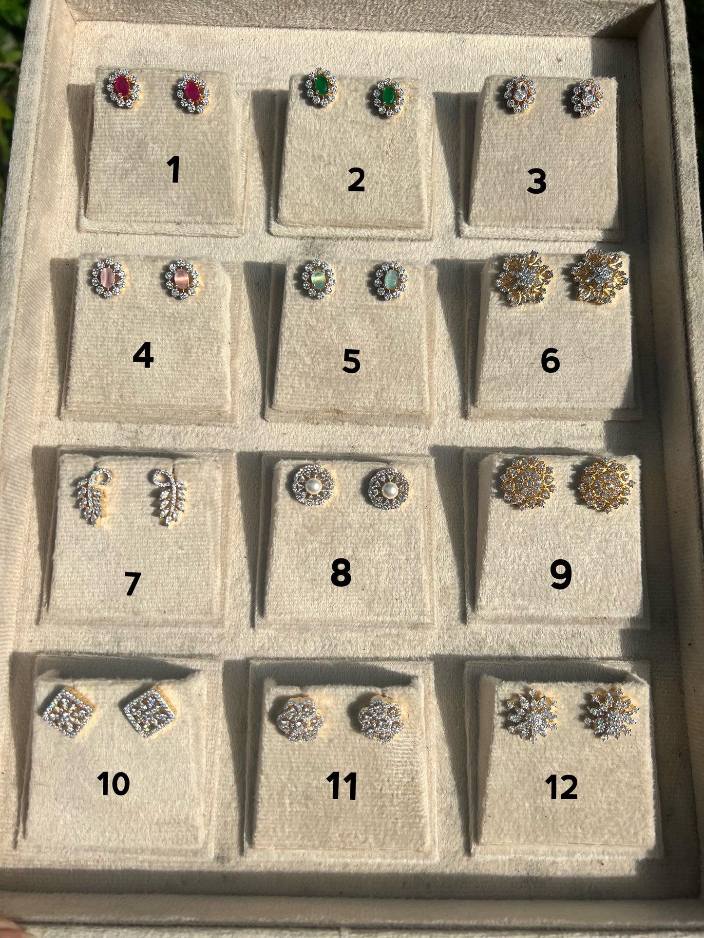 Premium diamond finish earrings product code E19