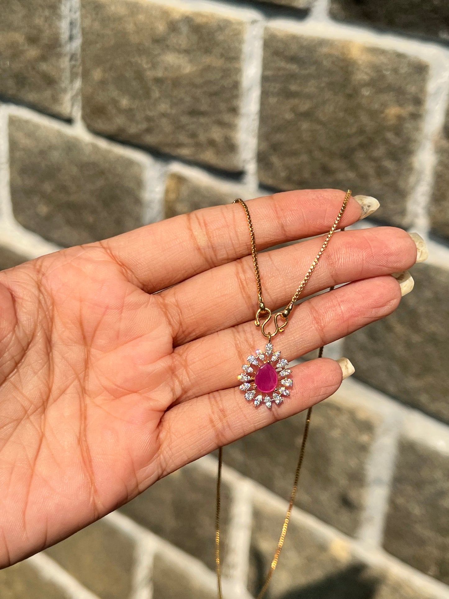 Premium occasion wear not sweat diamond finish small pendant with chain product code D125