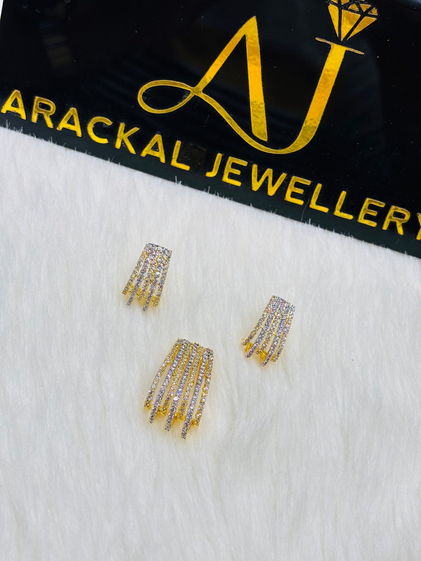 Premium quality micro gold plated daimond replica pendant set product code N255