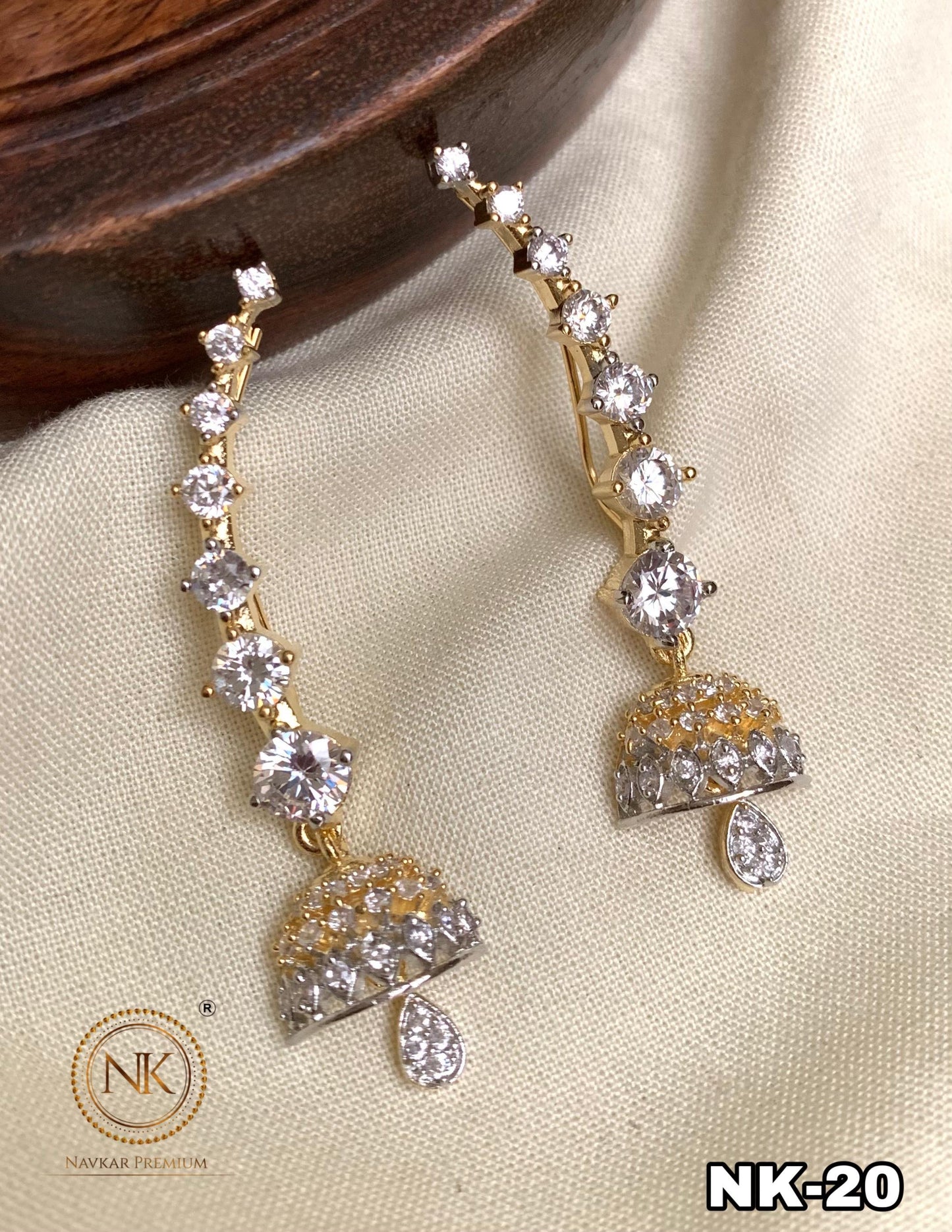 Premium daimond replica ear cuff product code E44