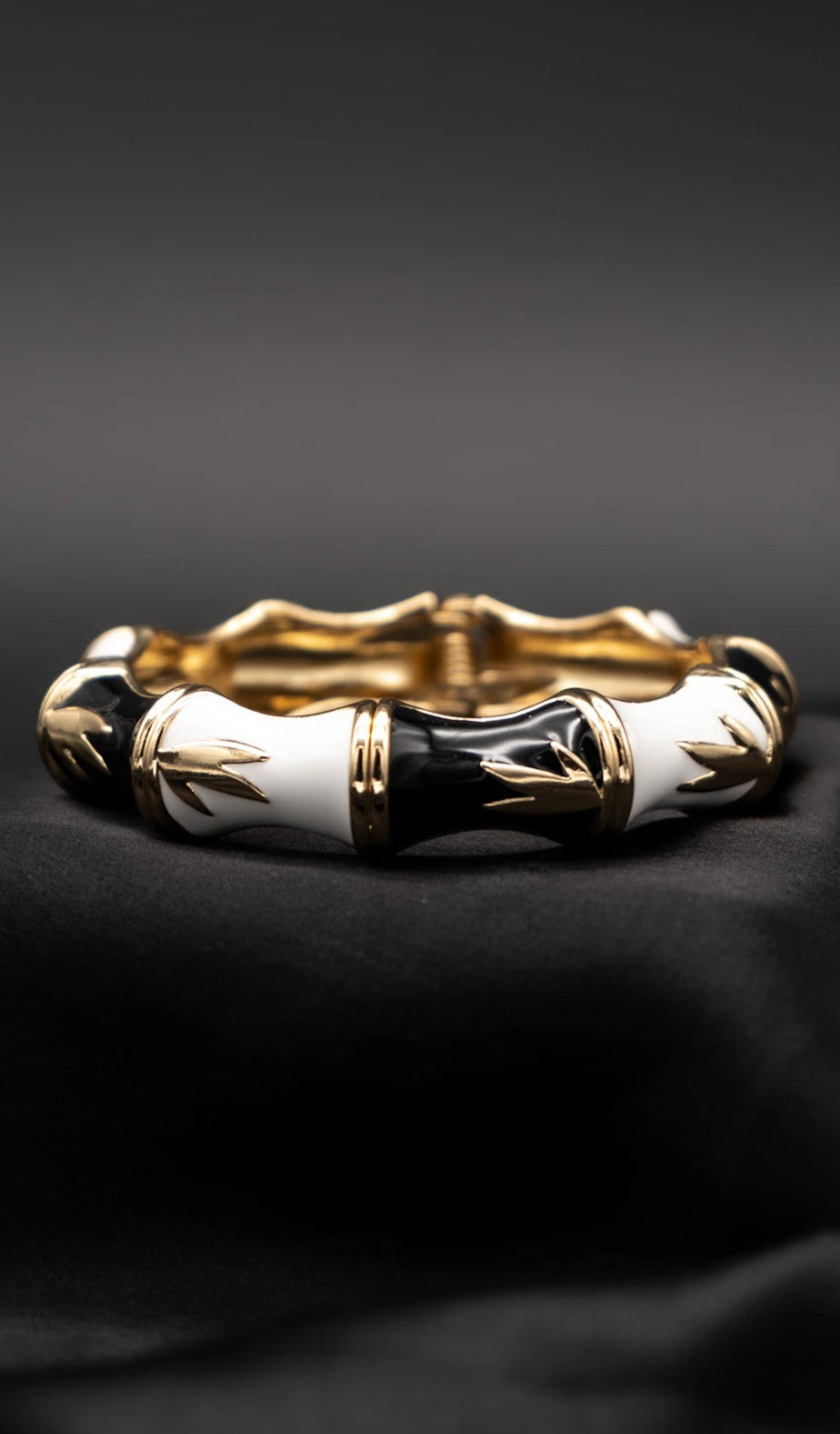 Premium stylish openable bamboo bangle product code B53