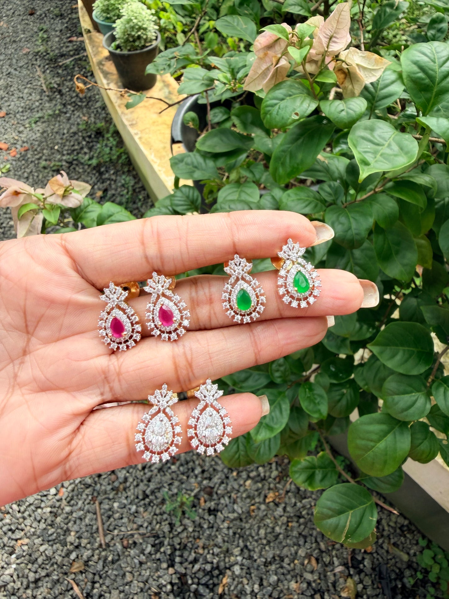 Premium diamond finish earrings product code E221