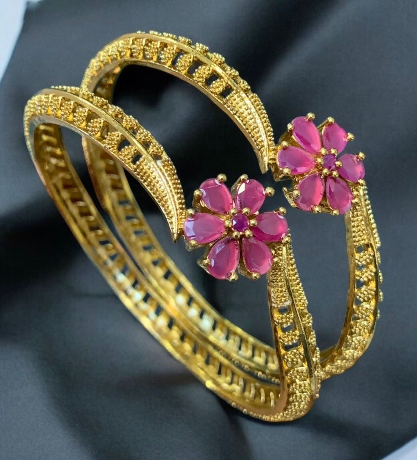 Premium set of 2 flower bangle product code 1168