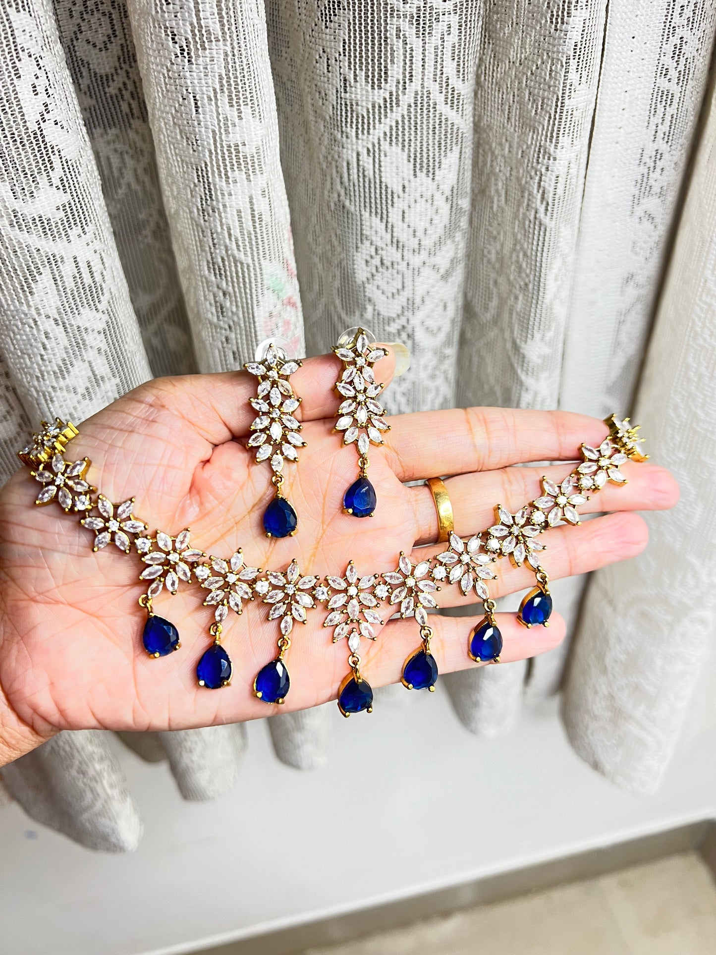 Premium designer floral dancing ad necklace product code 935