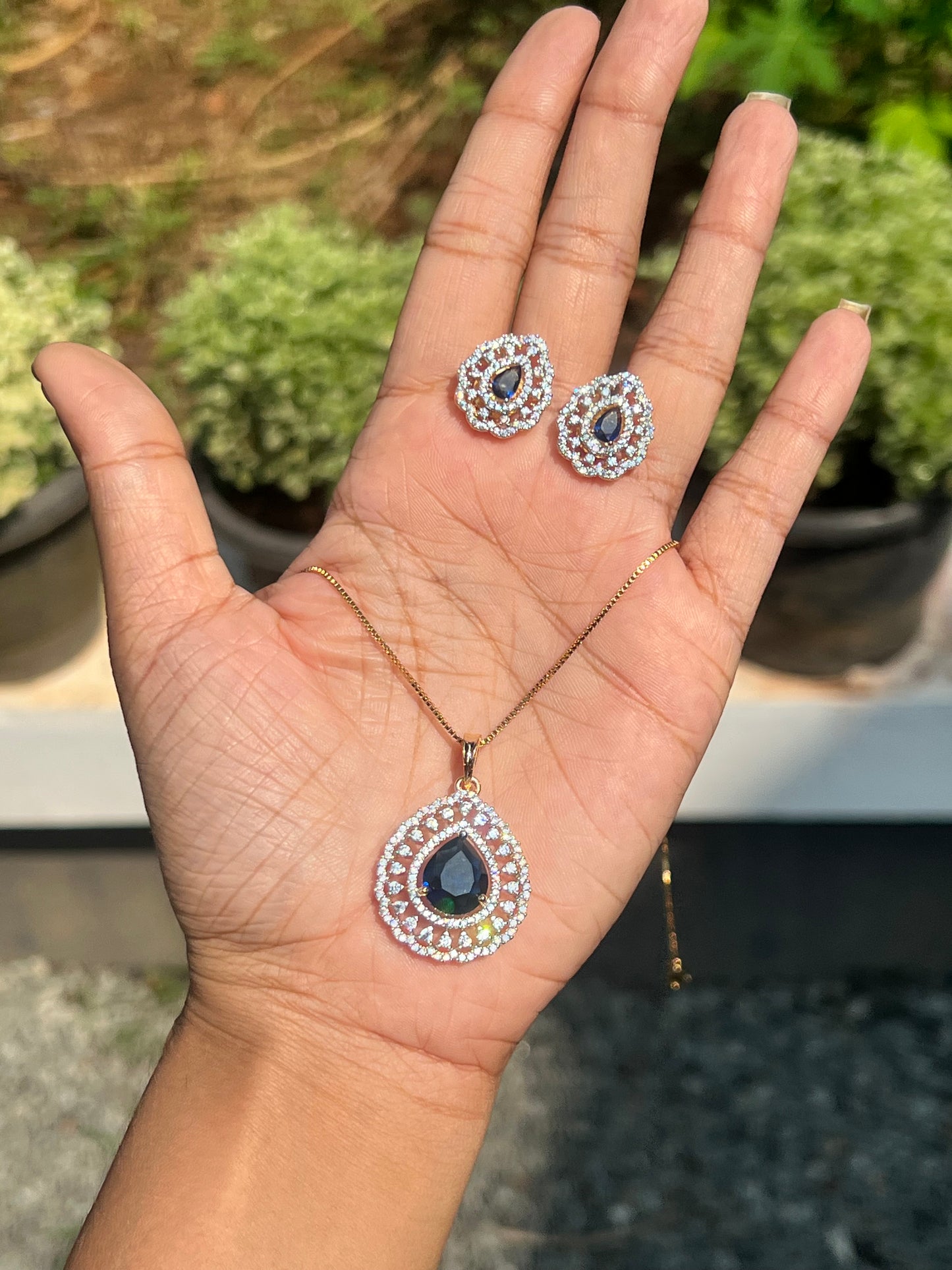 Premium diamond finish party wear pendant set with chain product code D166