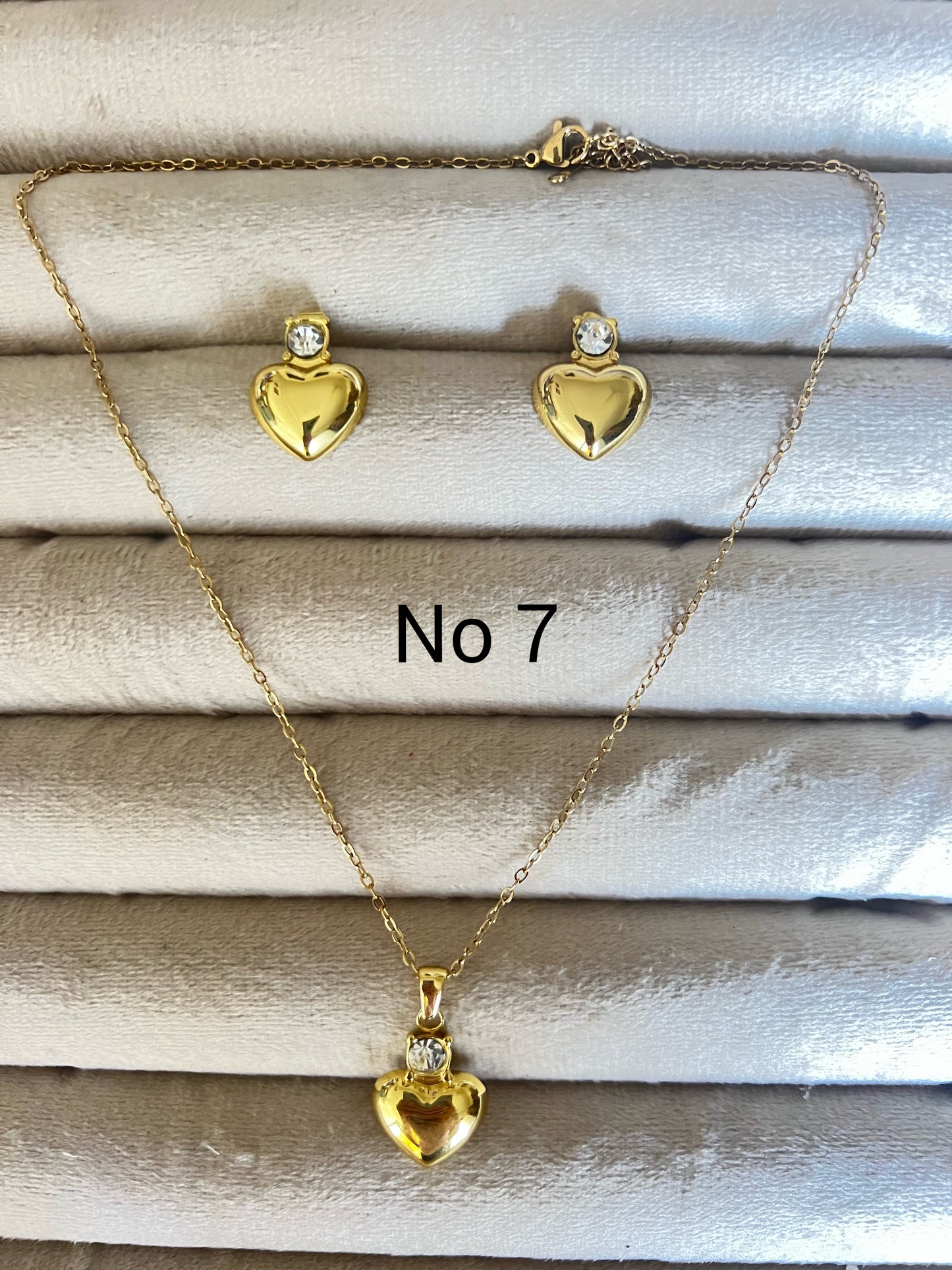 18k gold plated anti tarnish necklace set product code 750