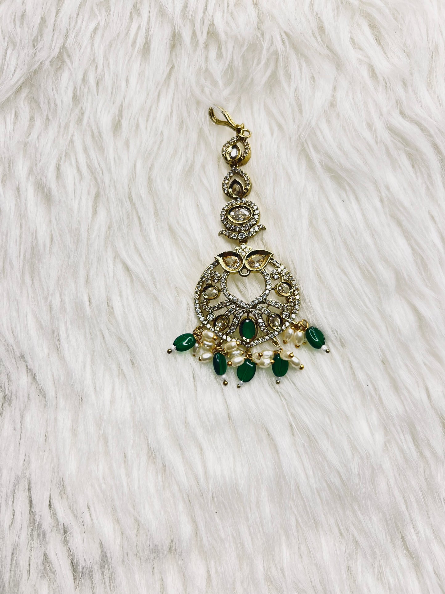 Premium victorian ad emerald tikka