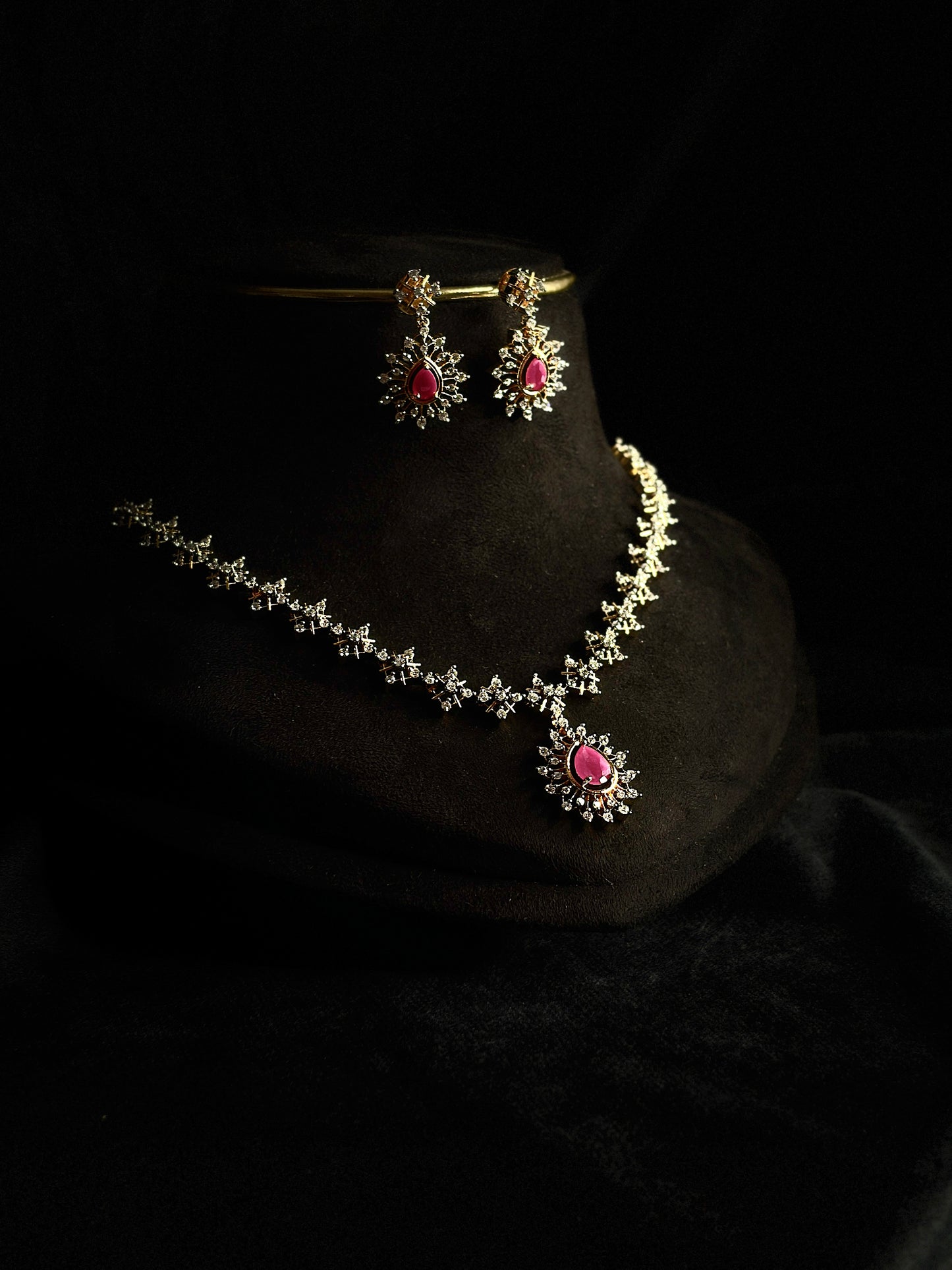 Premium diamond finish Bridal necklace set product code D361