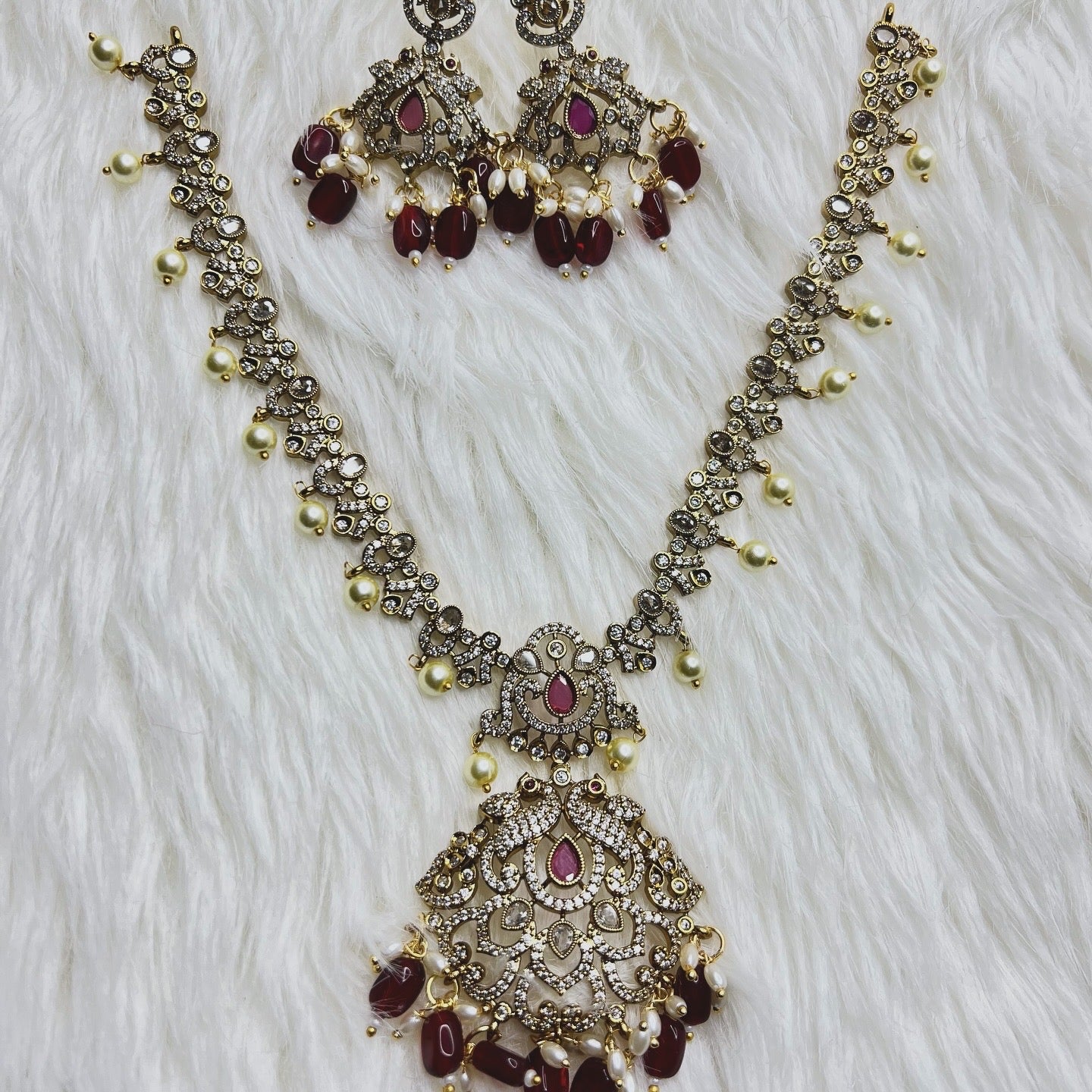 Premium ad pearl and beads hanging necklace product code 870