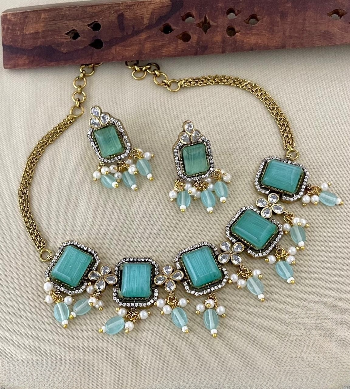 Premium Victorian Necklace product code 1105