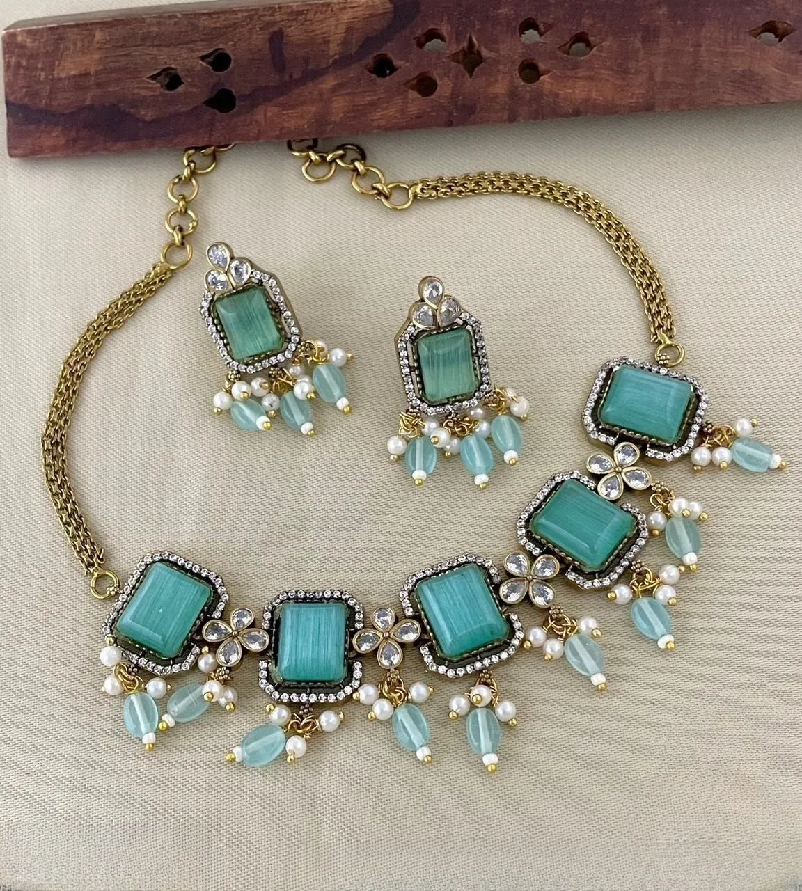 Premium Victorian Necklace product code 1105