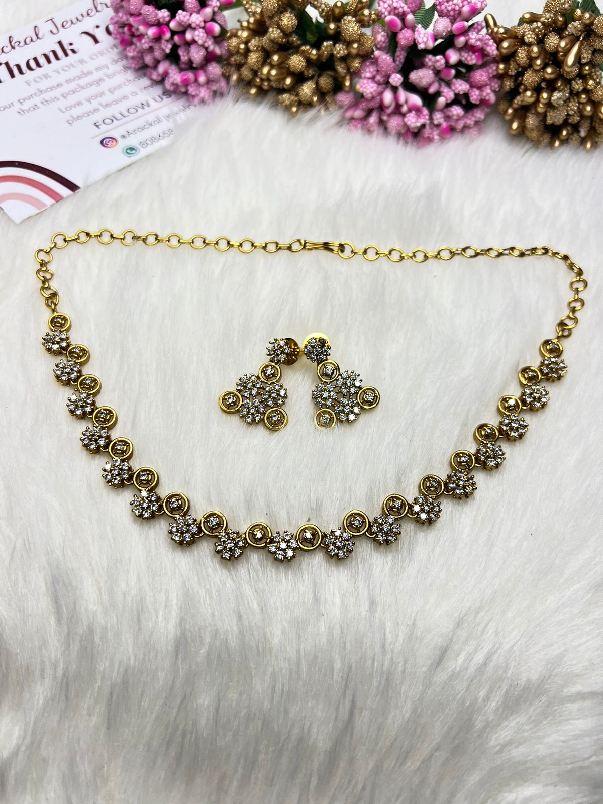 Premium Golden Elegant Diamond Finish Necklace Set product code 1124