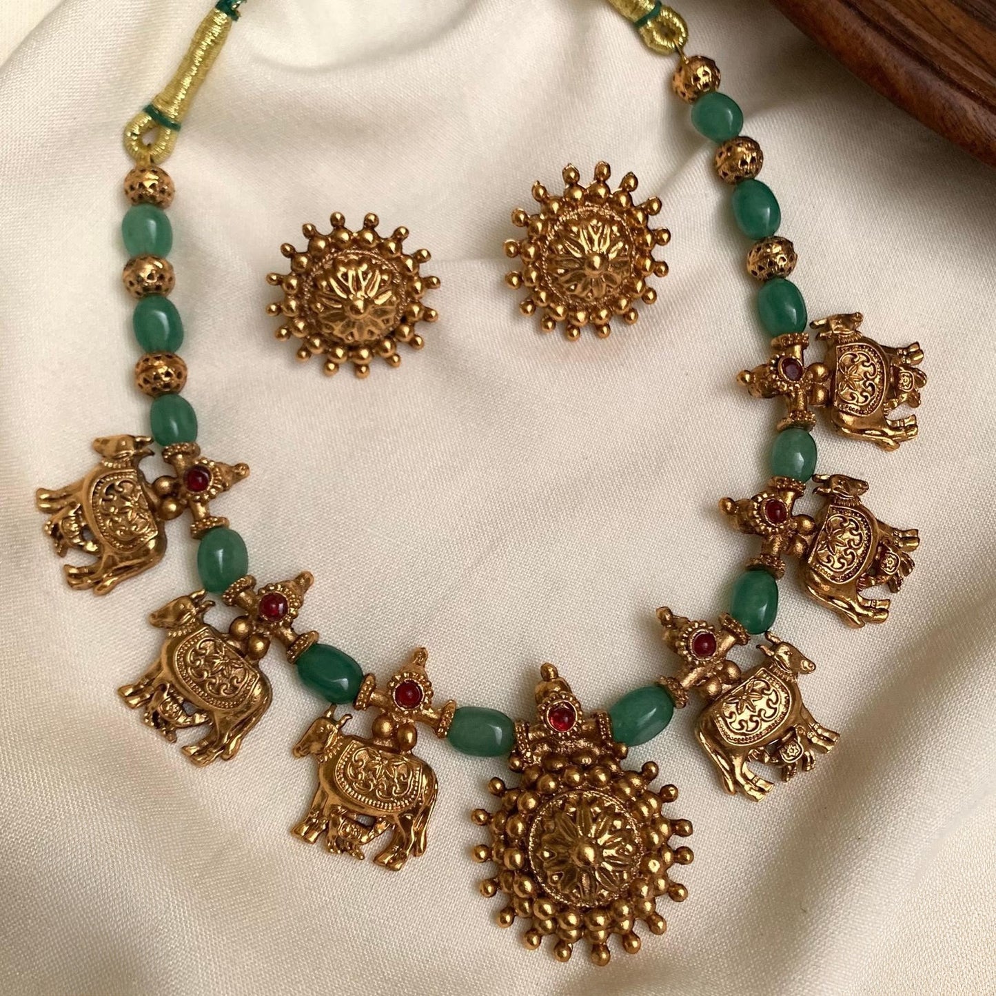 Premium quality gomatha floral gold and ruby green necklace set product code T97