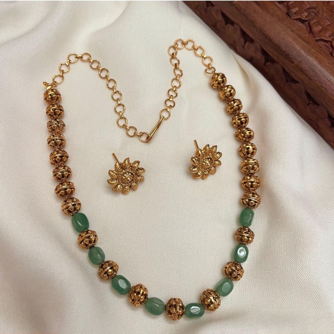 Premium green beads and gold ball necklace with stud product code T85