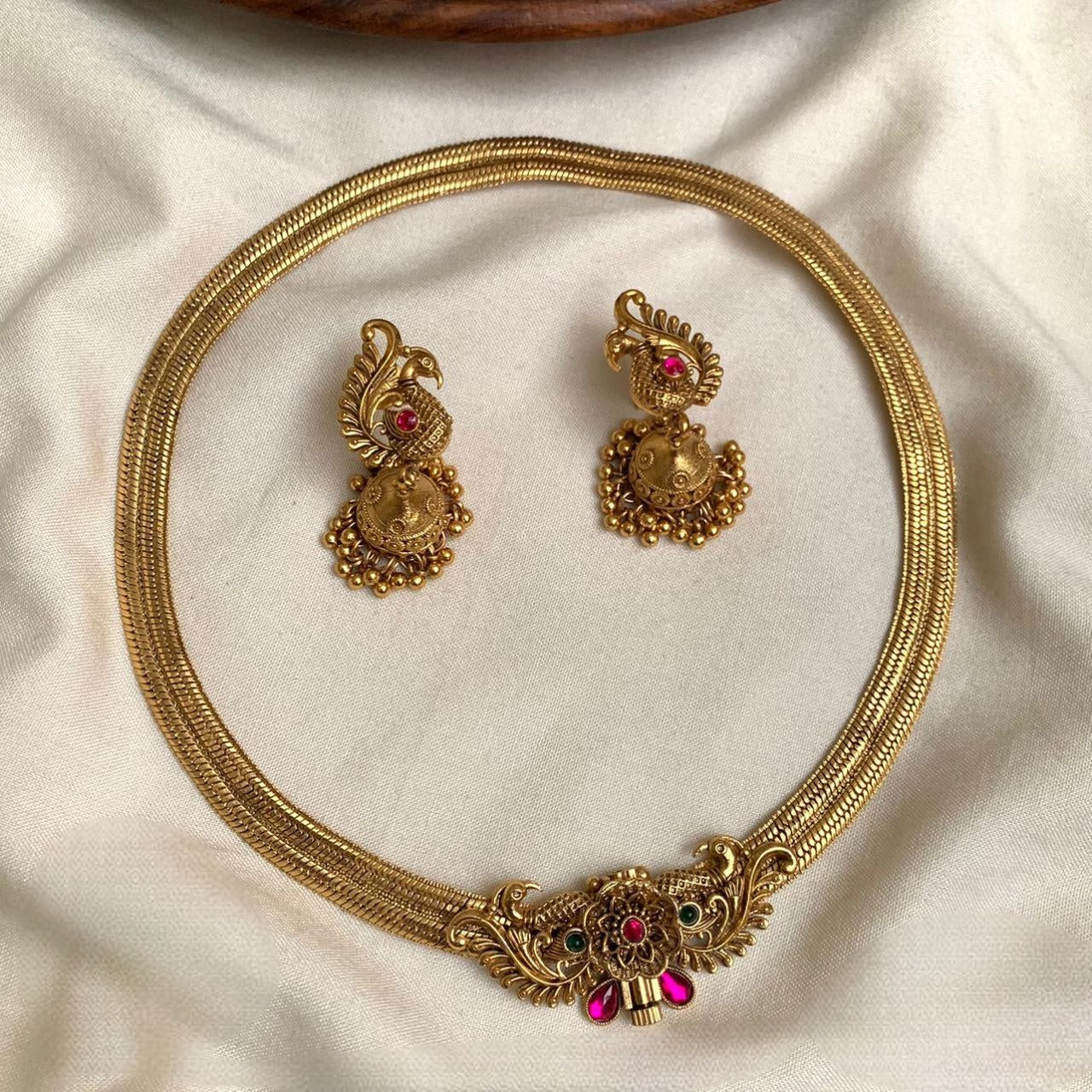 Premium designer hasli openable screw type necklace with jhumka product code T44