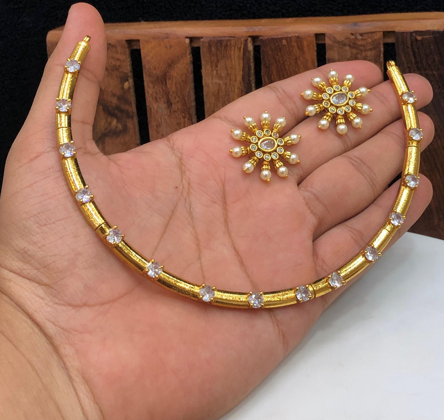 Premium gold polish ad cute elegant choker set product code N122