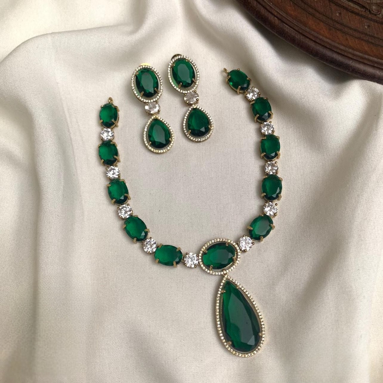 Premium quality trending trisha inspired emerald green and necklace set product code D216