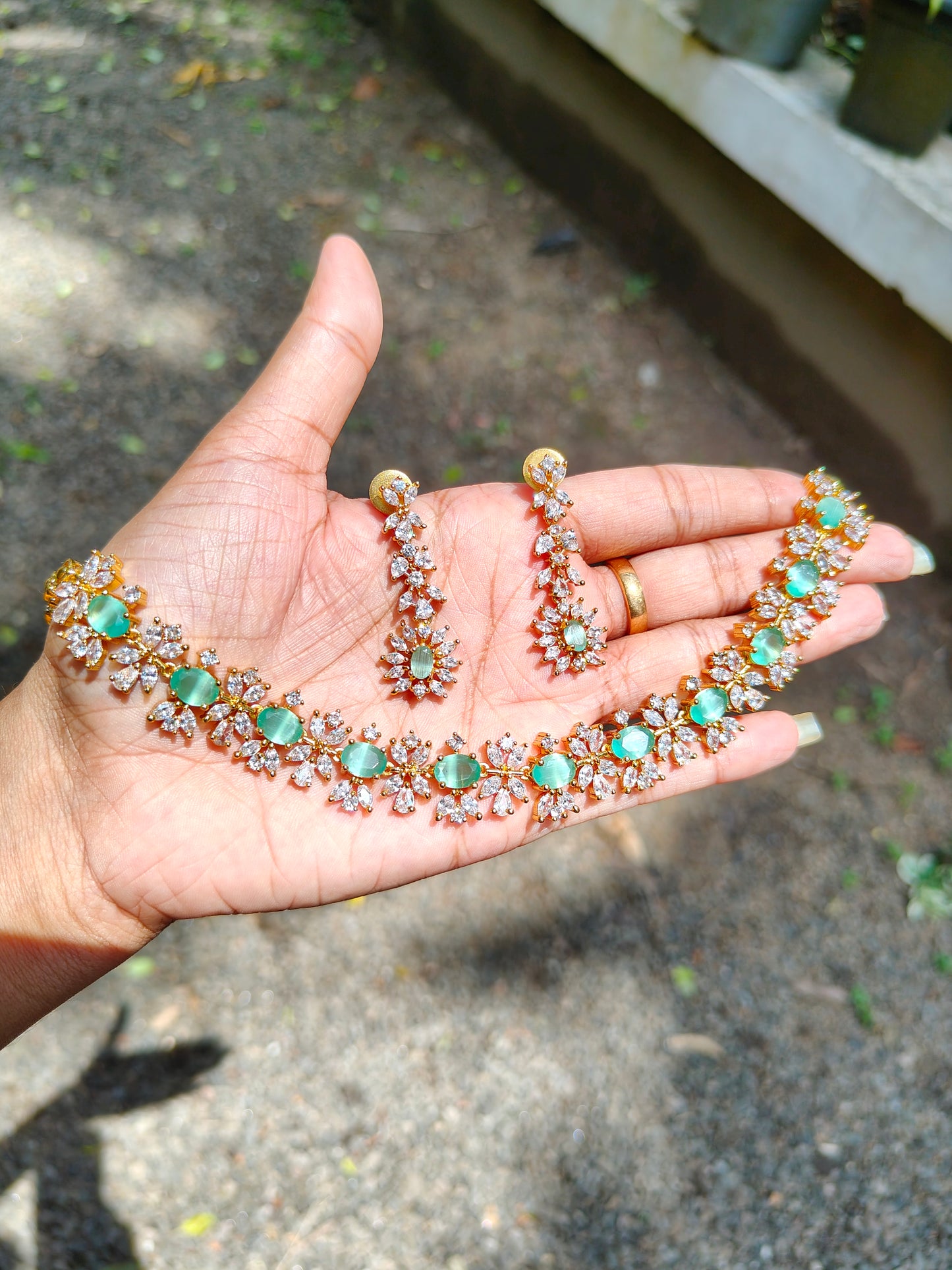 Premium quality ad floral pattern necklace set product code 008