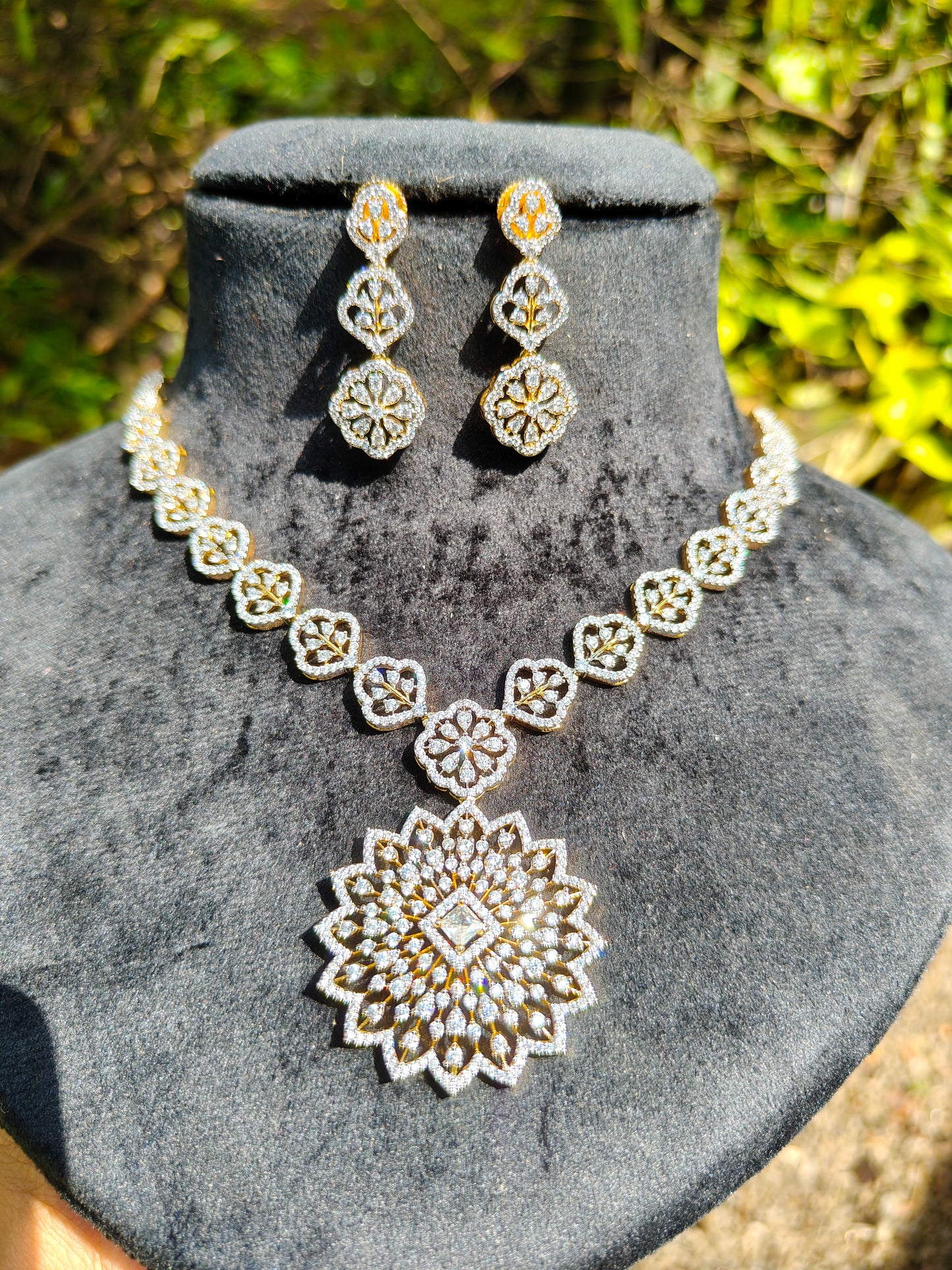 Premium daimond finish necklace product code D01