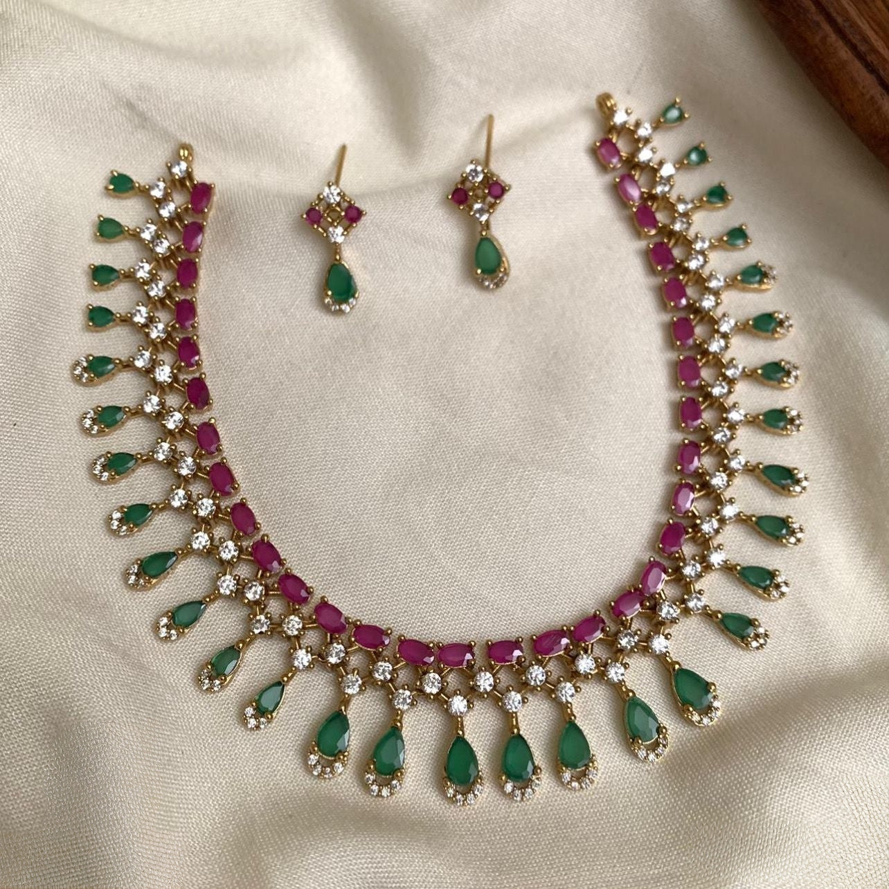 Premium antique gold ad designer necklace product code D142