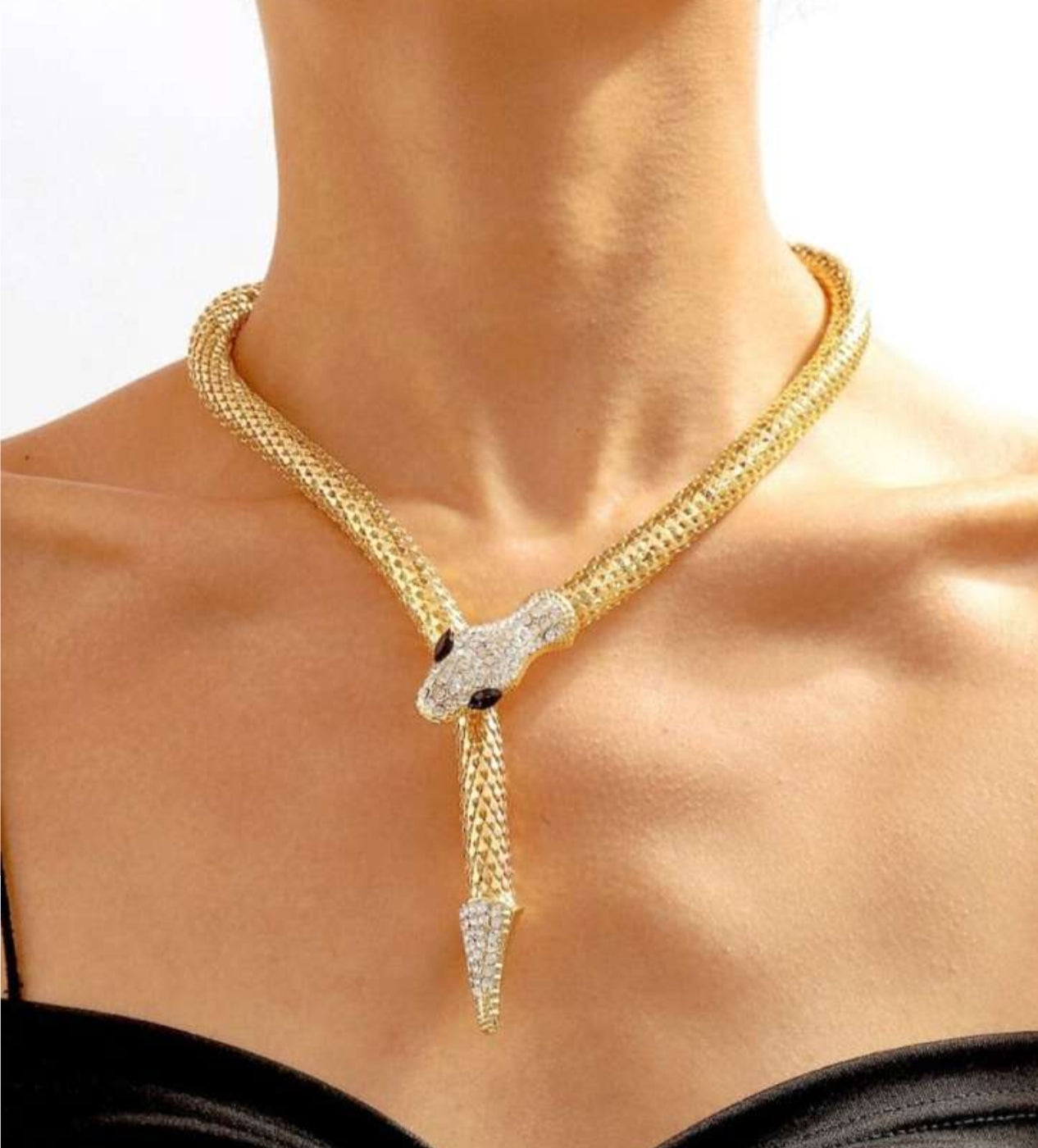Stylish trending Gold plated Rhinestone stone studded decor snake design necklace