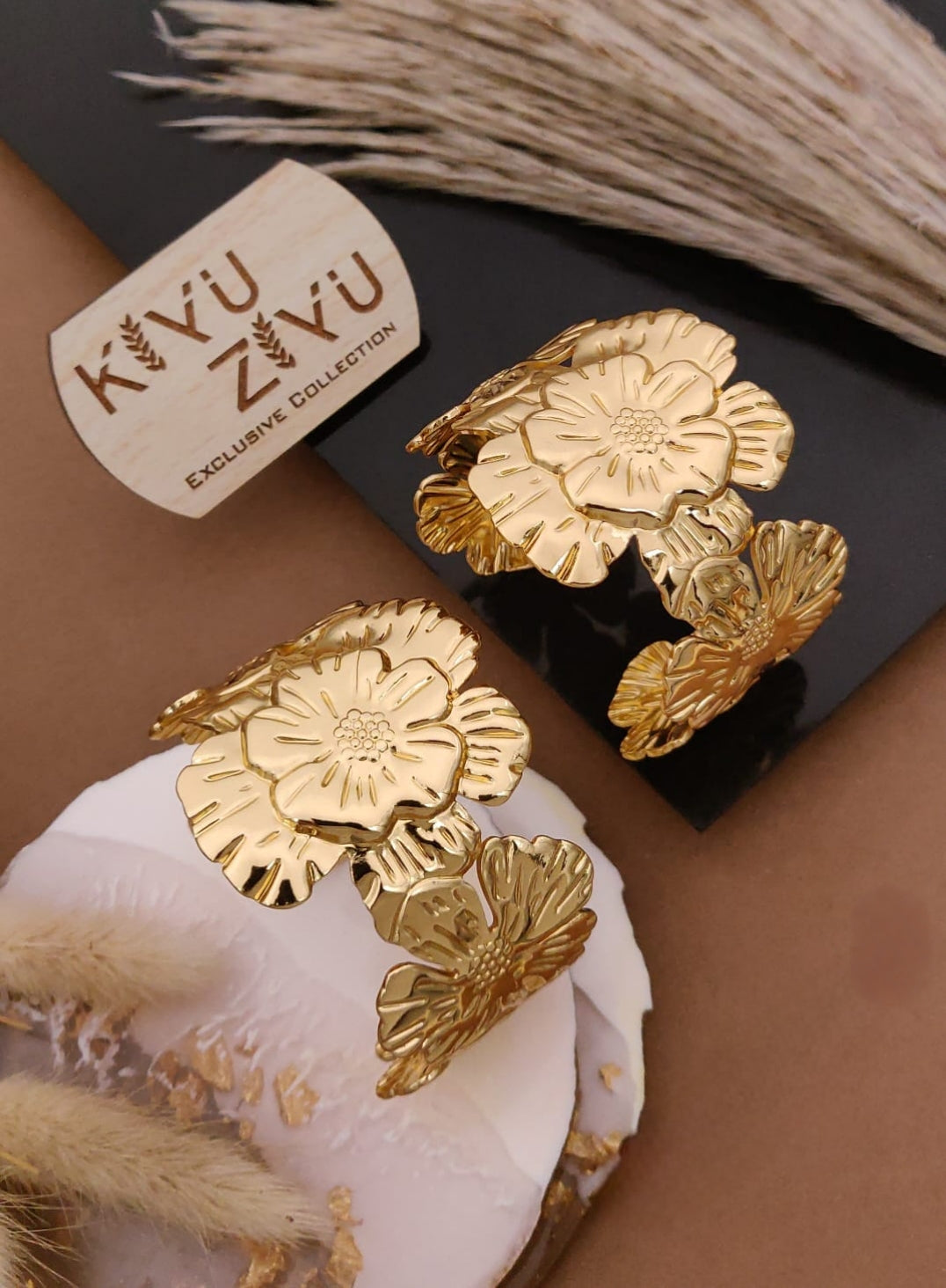 Premium quality anti tarnish stainless steel statement openable kada bangle product code B97