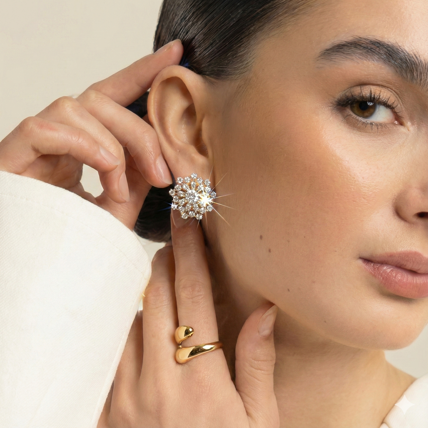 Premium daimond finish best seller stud product code E63