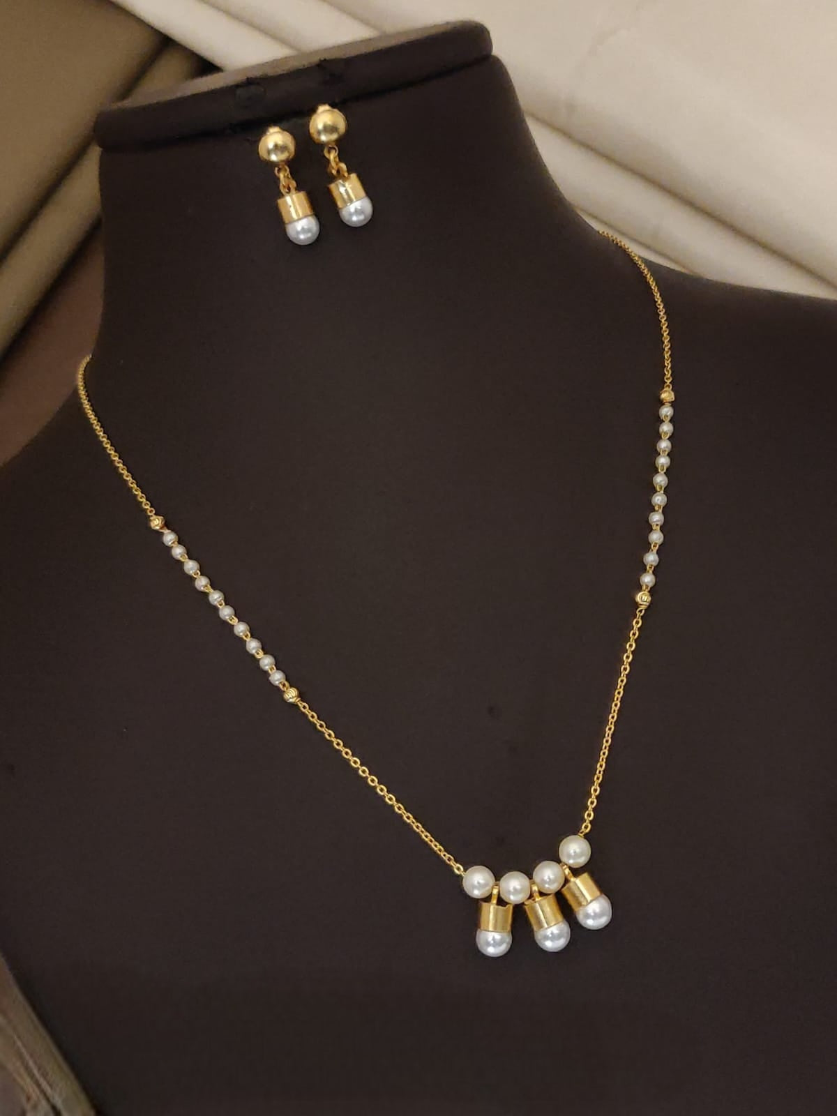 budget friendly pear necklace with earings product code G153