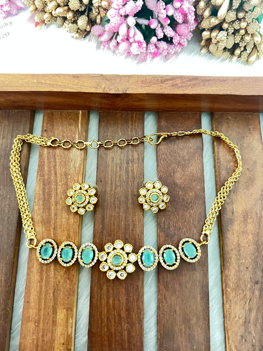 Simple Kundan stone choker set