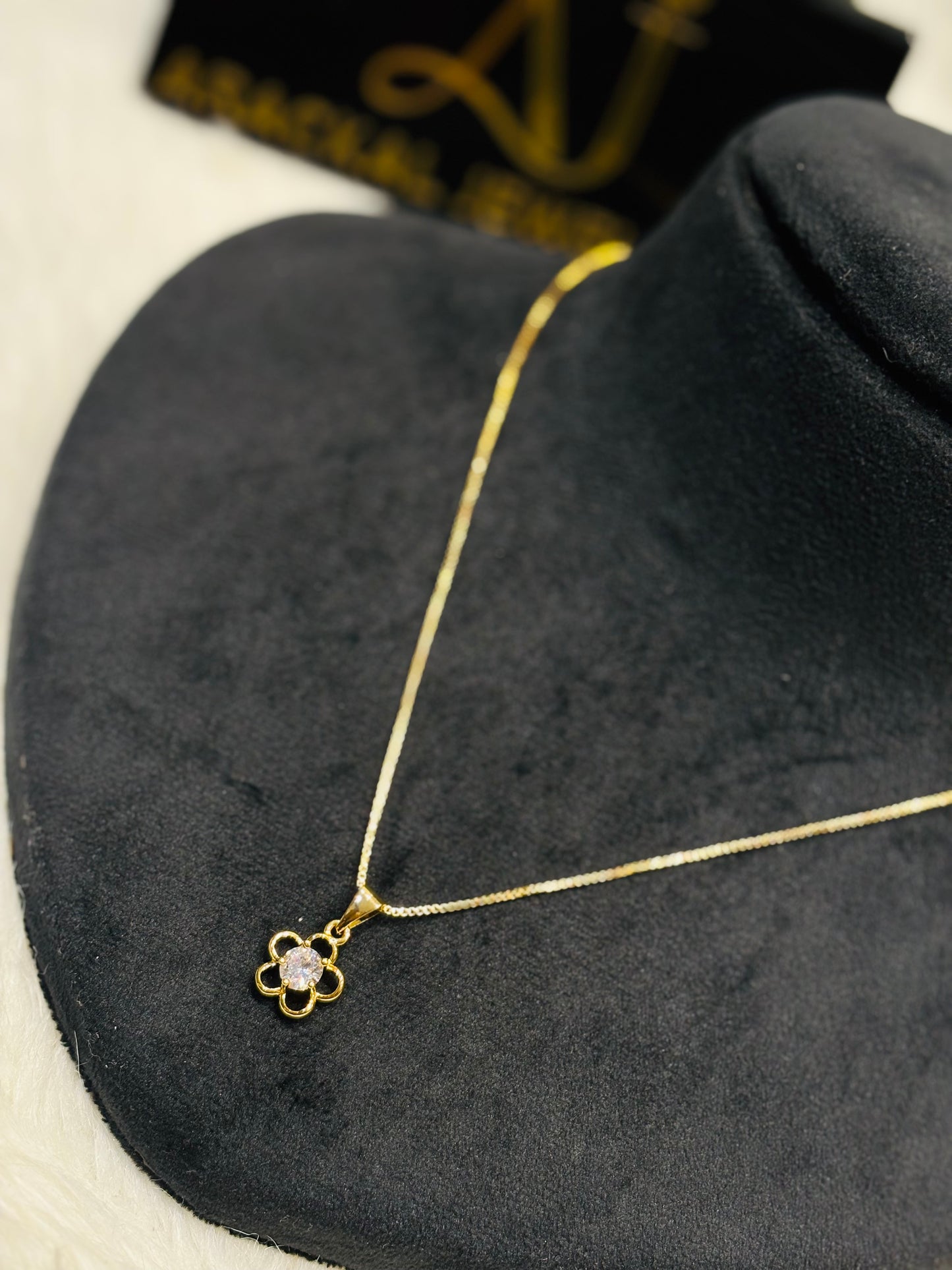 Premium beautiful simple gold plated box chain with cute pendant product code N345