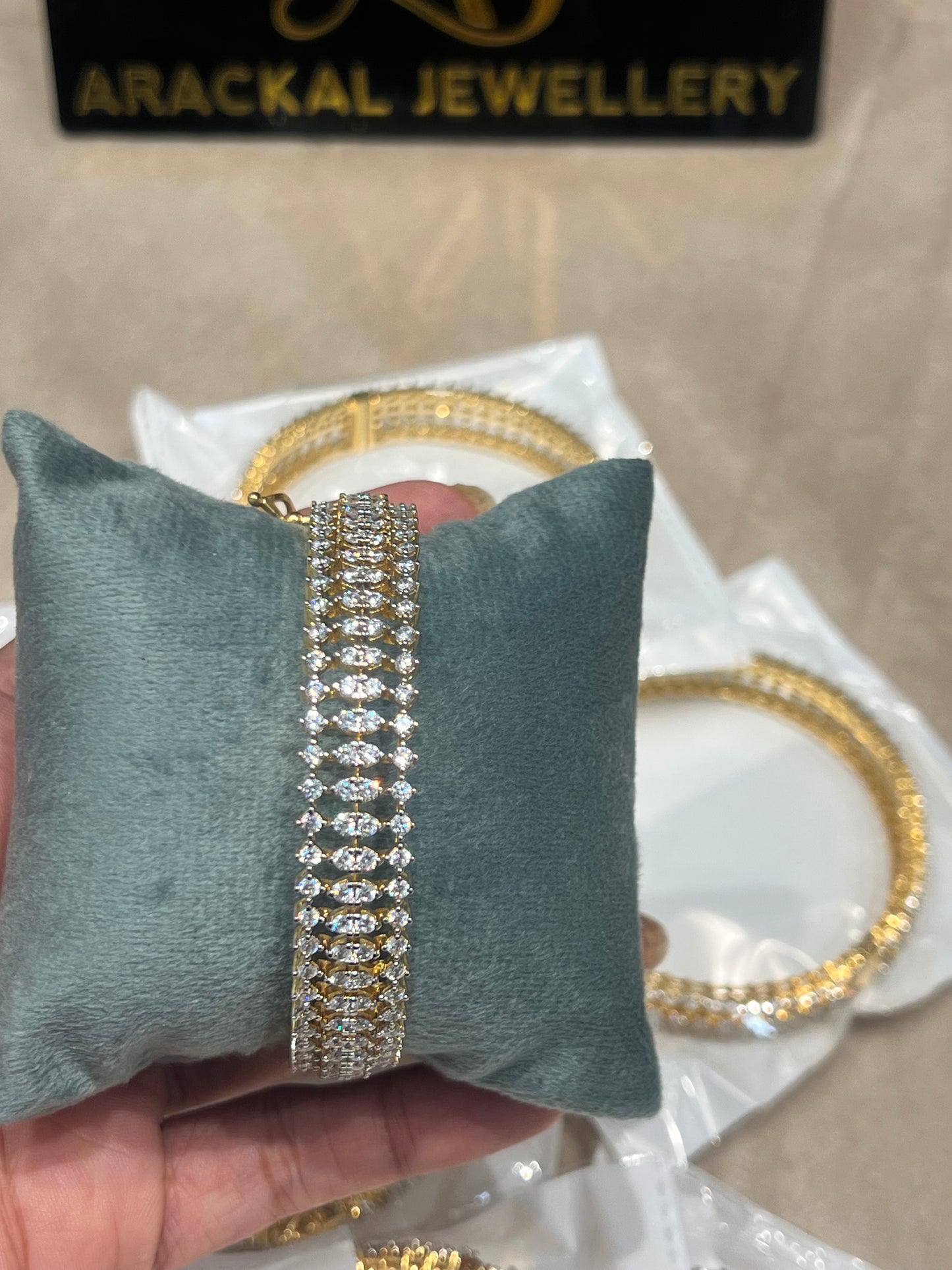 Premium diamond finish openable bangle product code B8