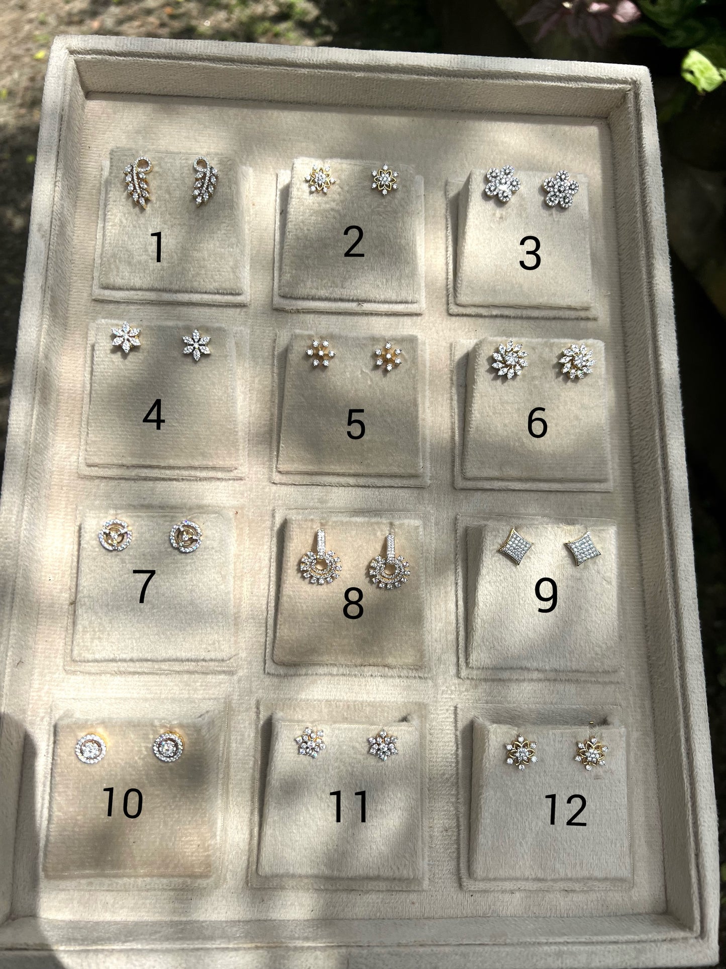 Premium diamond finish stud product code E02