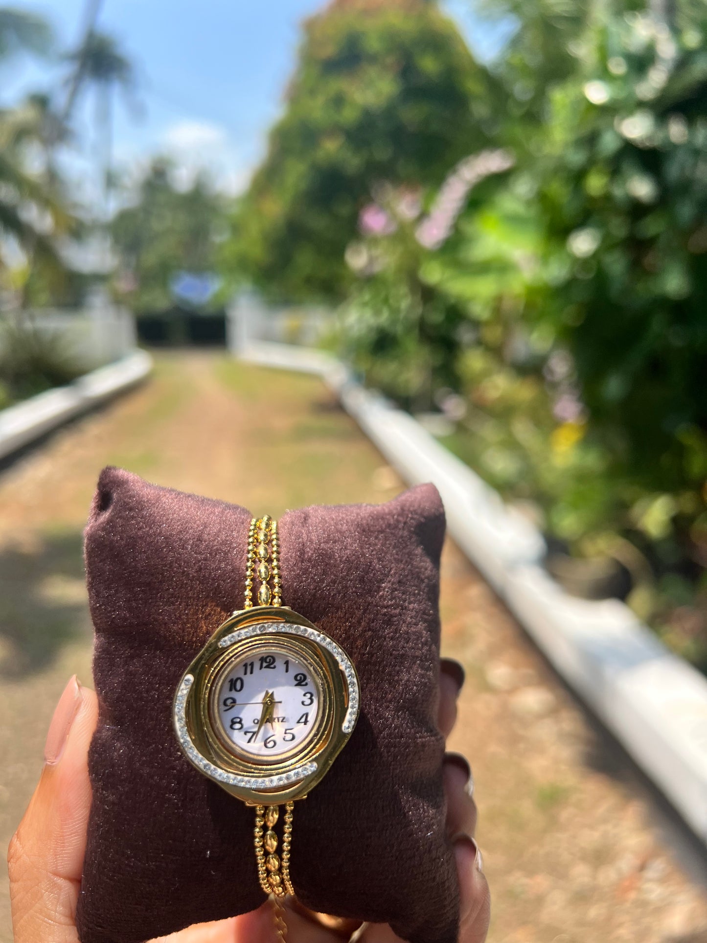 Premium quality bracelet watch product code W6