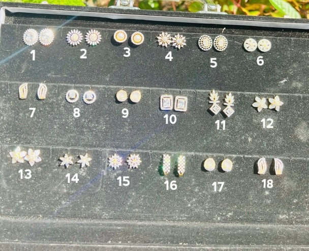 Premium gold plated two tone finish studs product code E62