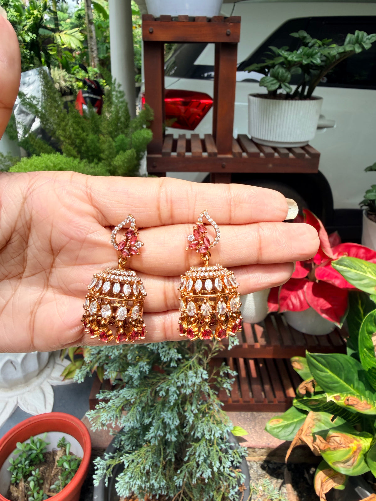 Premium quality ad dancing jhumka product code E260