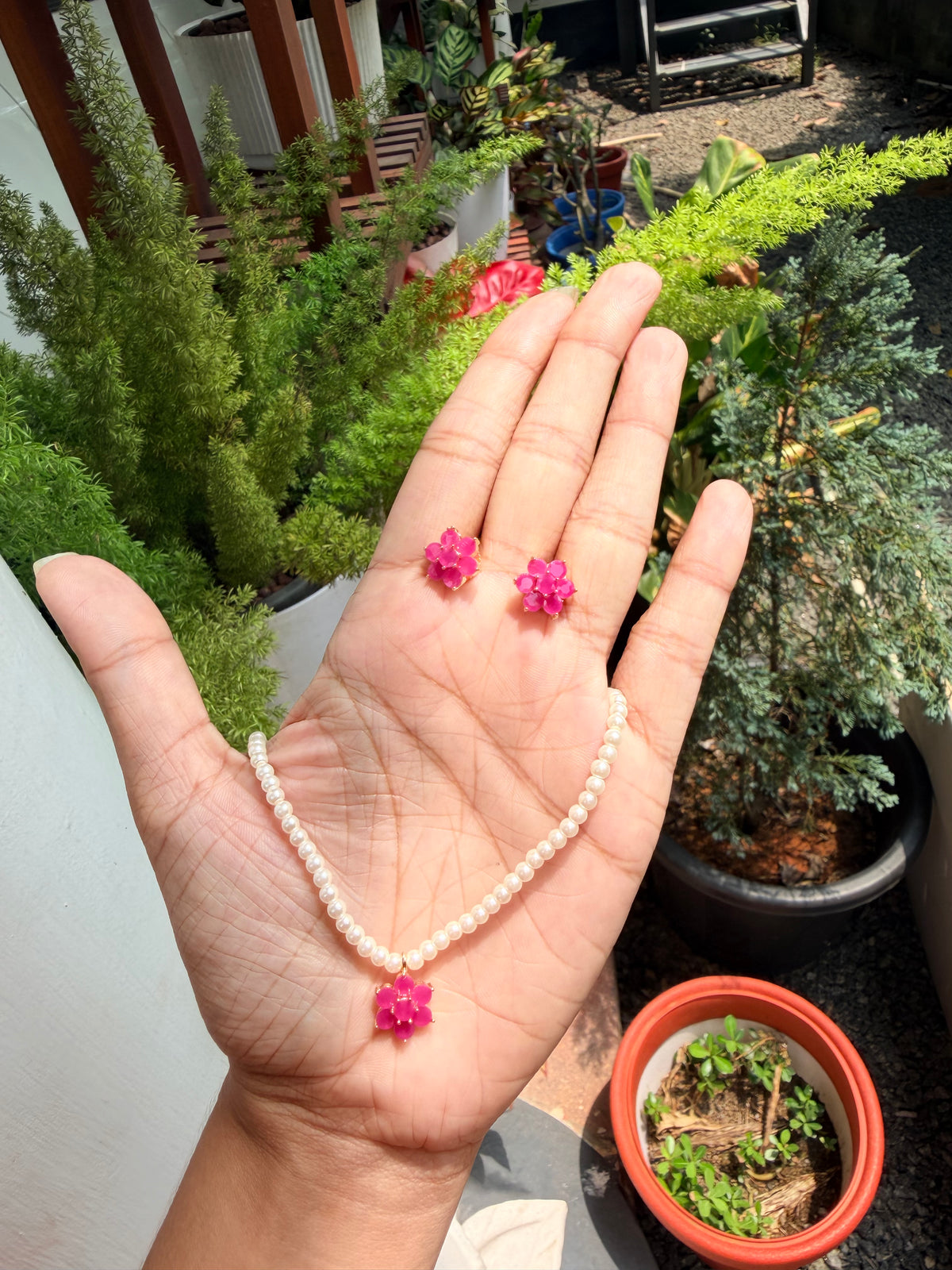 Premium gold plated pearl one layer chain with ad star  pendant with stud Product code P170