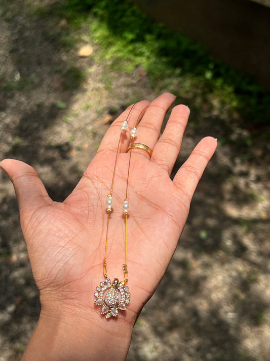 Invisible chain ad peacock pendant chain product code 146