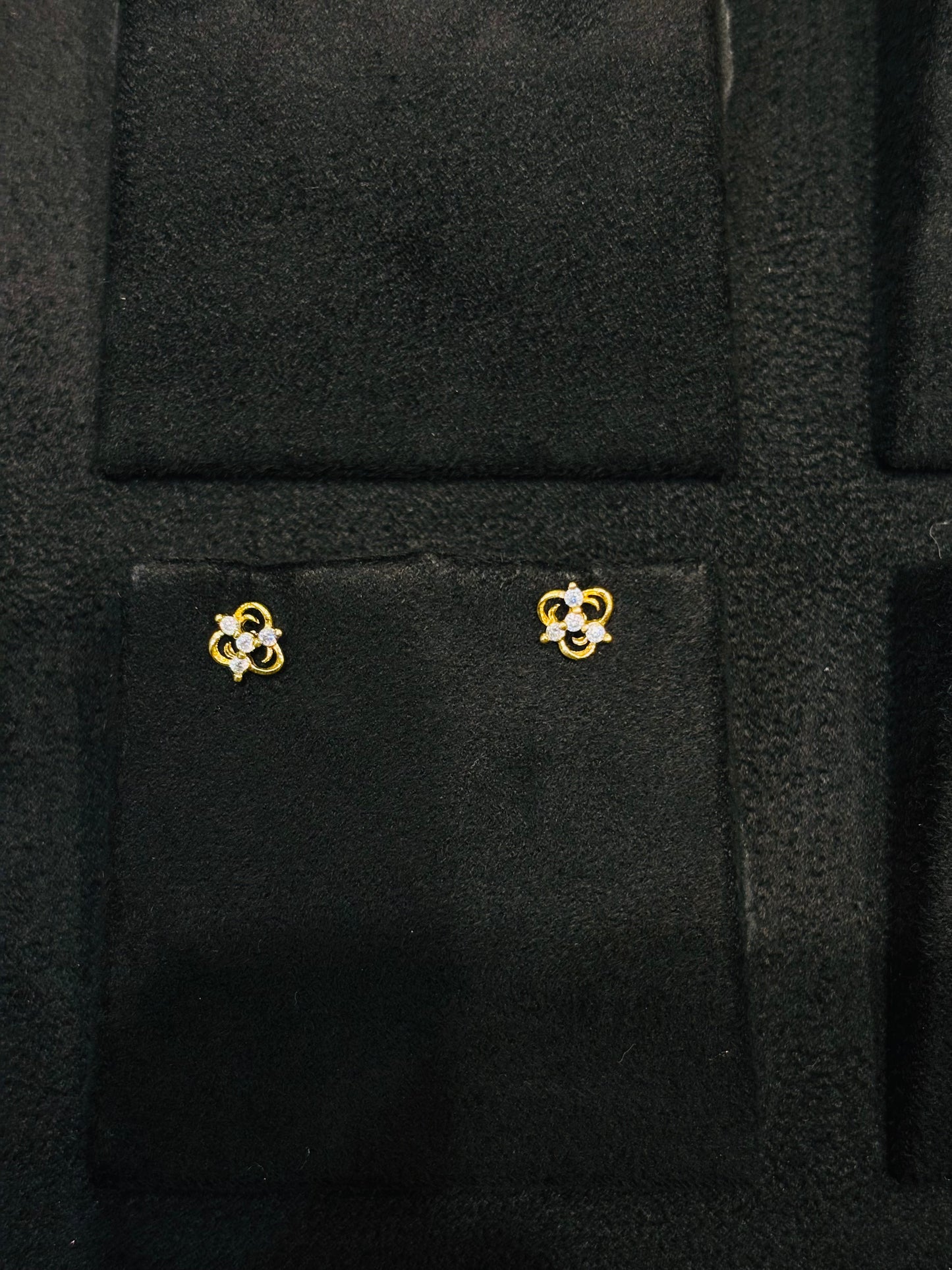 Premium gold plated ad daily wear screw back second studs/small studs product code E66