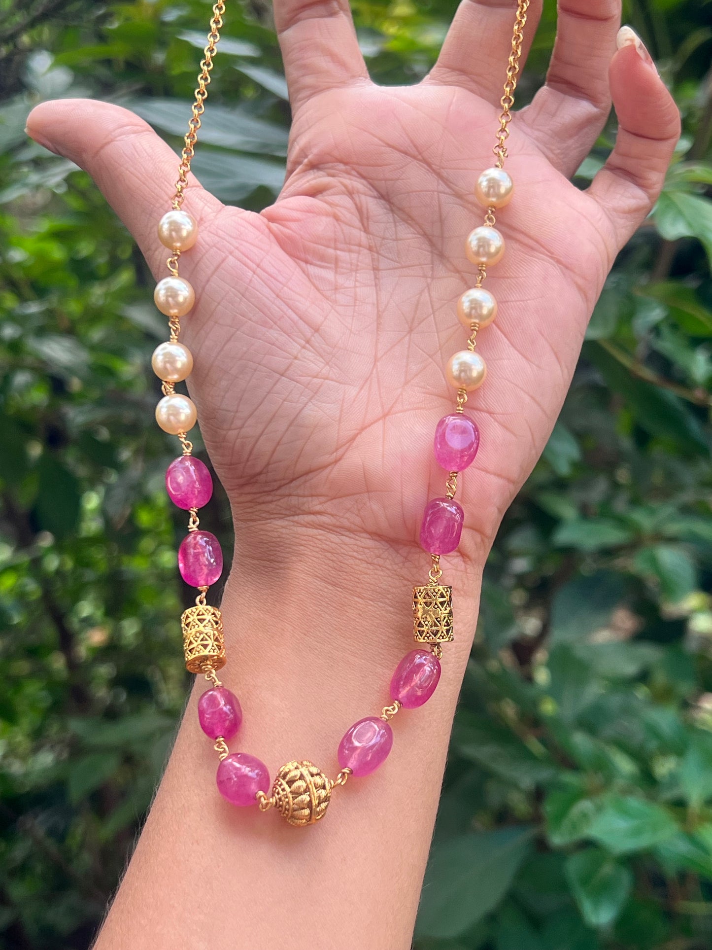 Premium gold mix pearl and Monalisa beads necklace product code P91