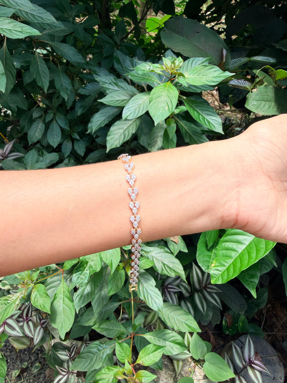 Premium diamond finish party wear bracelet (suitable for 2.2 and 2.4 )product code B243