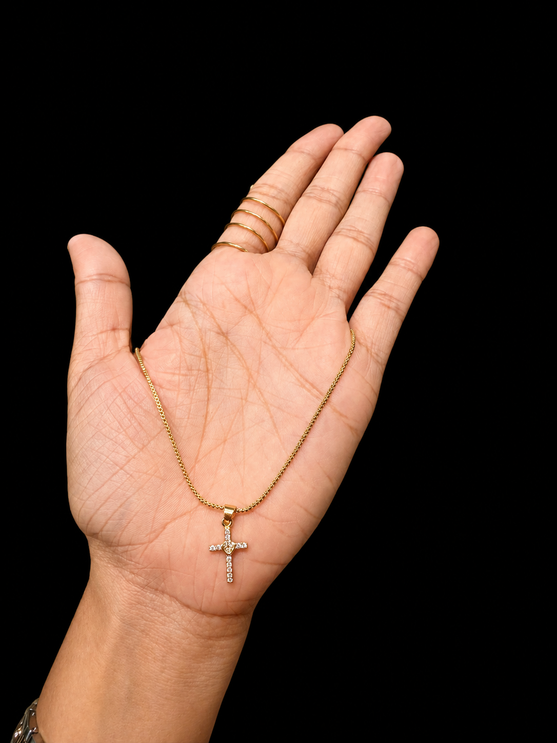 Premium gold plated cross pendant with chain product code G119