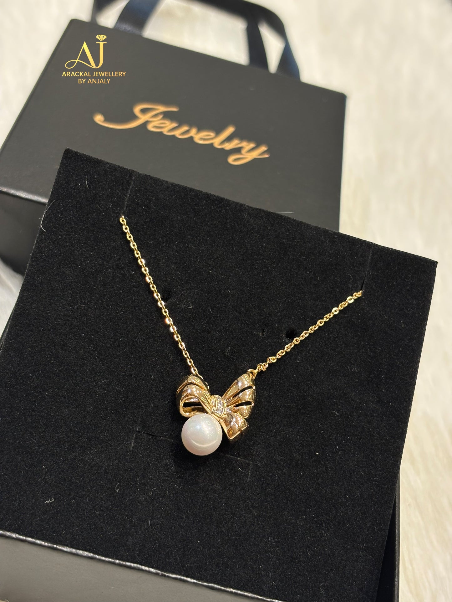 Premium Anti tarnish 18k gold plated pendant chain set product code N40