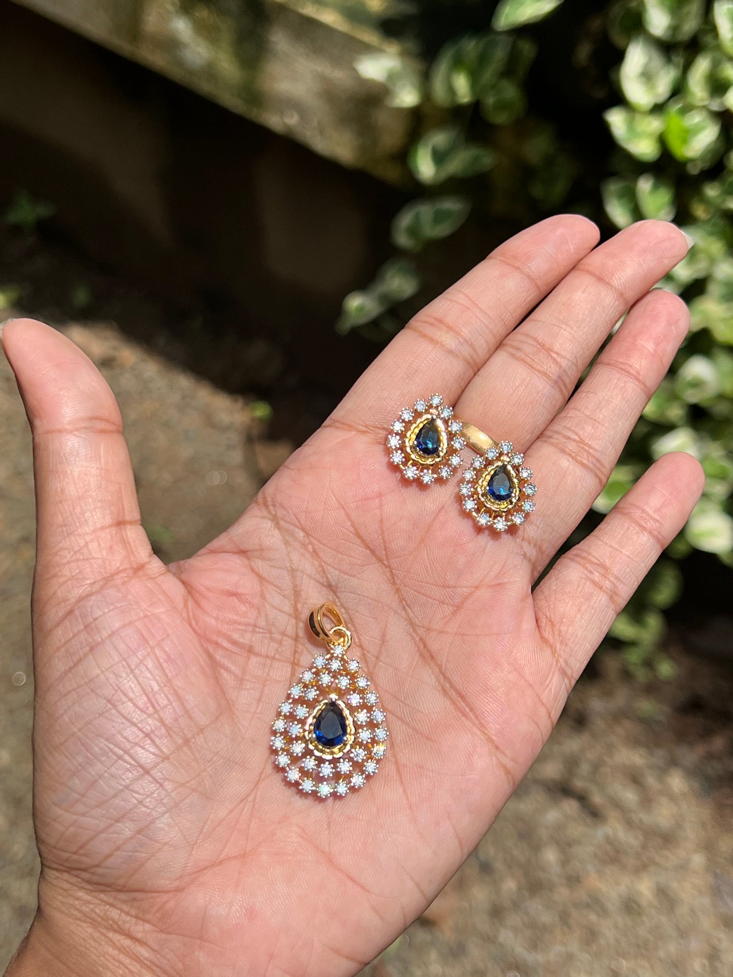 Premium diamond finish pendant set product code 63