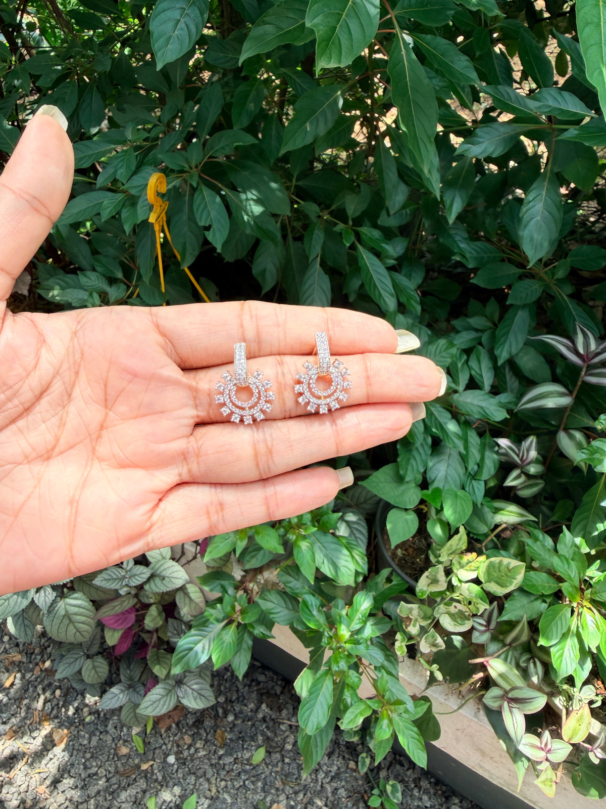 Premium diamond finish stud product code E233