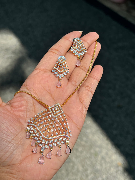 Premium daimond finish zircon stone pendant set product code 138