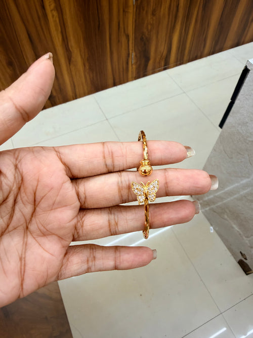 Premium daily wear gold plated butterfly ad bracelet product code B131