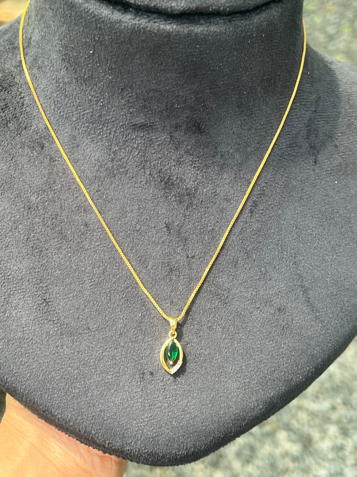Premium daily wear gold plated pendant with 18inch gold plated  chain product code G65