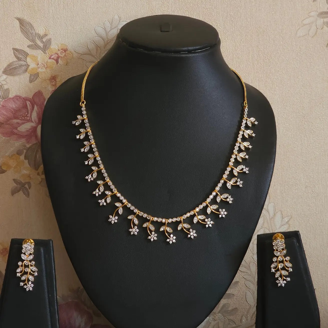 Premium diamond finish bridal necklace set product code D386